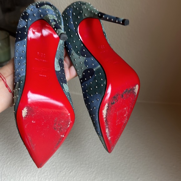 Authentic  Christian louboutin - Picture 5 of 6